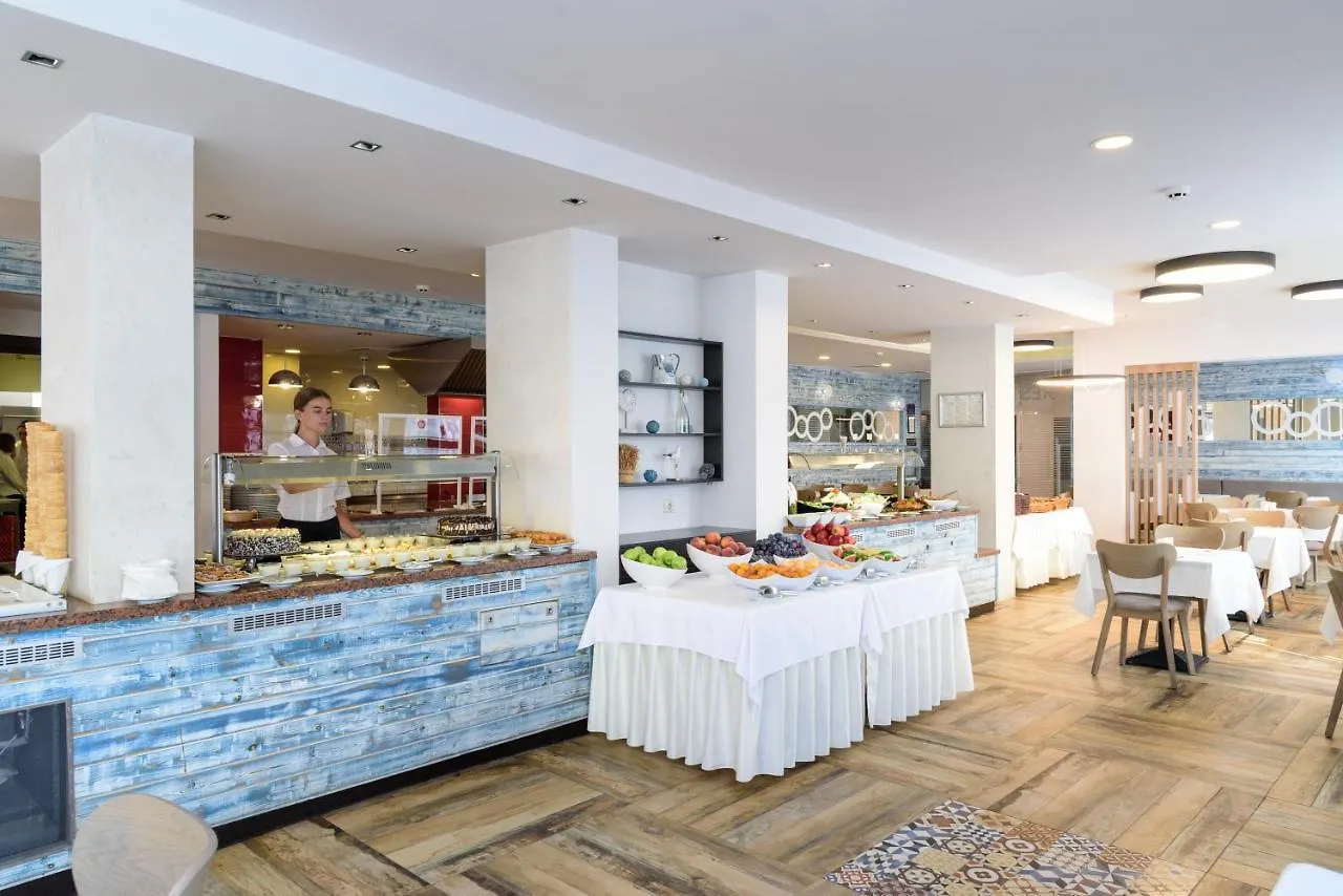 Lion Sunny Beach Hotel 4*,